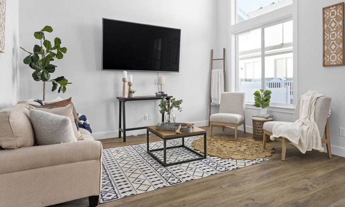 Vineyard House | Beautiful New Townhome in Vineyard!