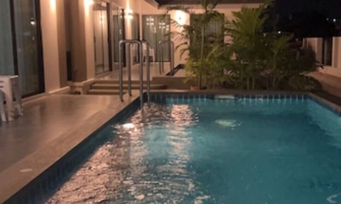 Cha-am Villa | Beautiful new villa by the beach with a pool