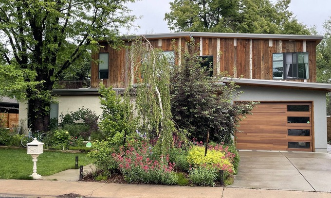 Martin Acres Apartment | Beautiful newly updated home in Boulder! Entrance on side of house up stairs.