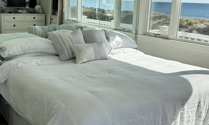 Montauk Condo | Beautiful Oceanfront views in the heart of Montauk. Sleeps up to 6.