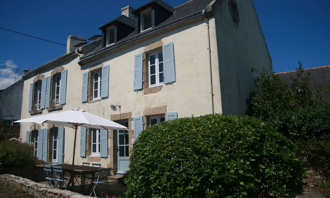 Ile-aux-Moines House | Beautiful old family house - 5 bedrooms, sleeps 12. - close to beaches and shops