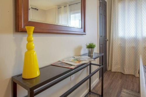 Mount Washington Apartment | Beautiful One Bedroom City Oasis