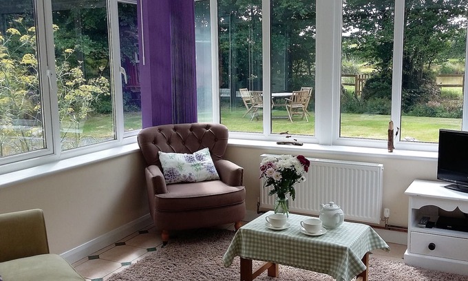 Ivybridge House | Beautiful one bedroom cottage, 5 miles coast, 3 miles dartmoor