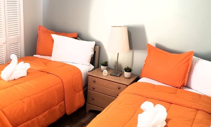 Fairvilla House | BEAUTIFUL Orlando Getaway! HANDS DOWN!