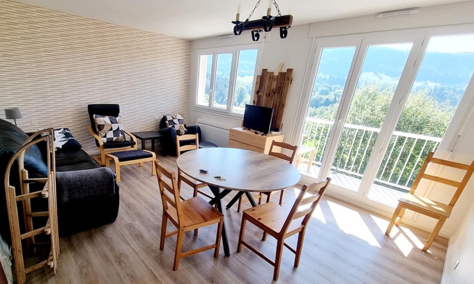 Bellefontaine Apartment | Beautiful panoramic view close to ski/hiking/snowshoe resorts