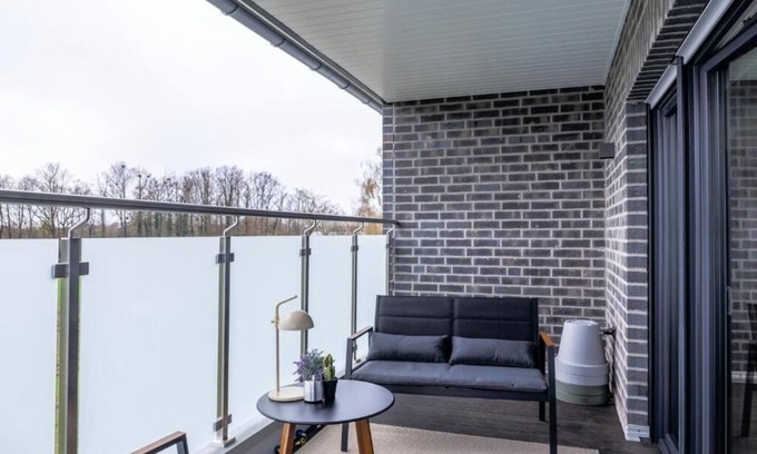 Huede Apartment | Beautiful penthouse Dümmer See - Lembruch Quiet, spacious and with a view of nature