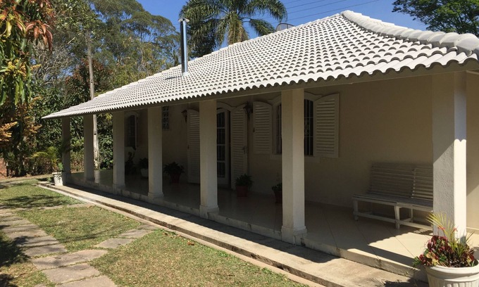 Jardim Brasil House | Beautiful place with pool, barbecue, soccer field, playground and lake.