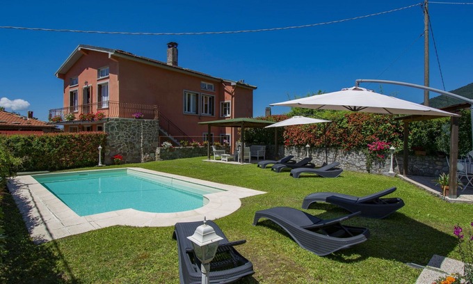 Montefegatesi House | Beautiful private villa with WIFI, private pool, TV, patio, pets allowed, panoramic view and par.
