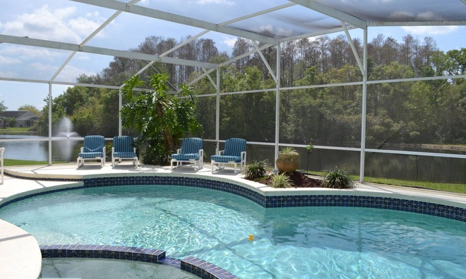 Chatham Park Villa | Beautiful private 3 bed villa with spa and amazing south facing lake view
