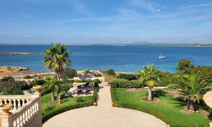 Colonia Sant Jordi House | Beautiful private villa for 6 guests with A/C, WIFI, TV, terrace and parking