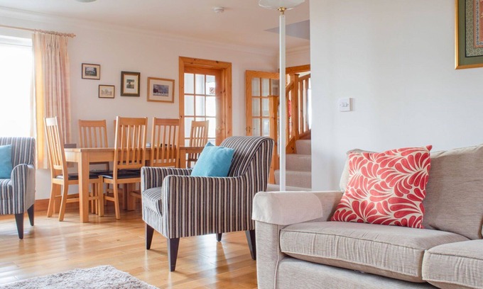Suladale House | Beautiful private villa for 6 people with WIFI, TV, panoramic view and parking