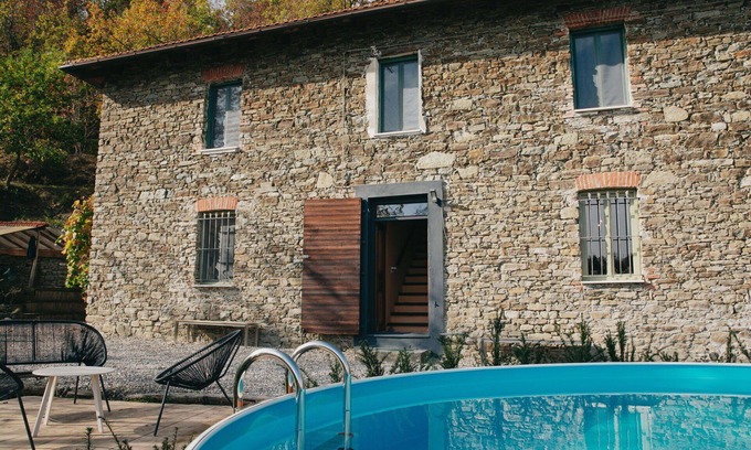 Dego House | Beautiful private villa for 6 people with private pool, WIFI, patio, panoramic view and parking