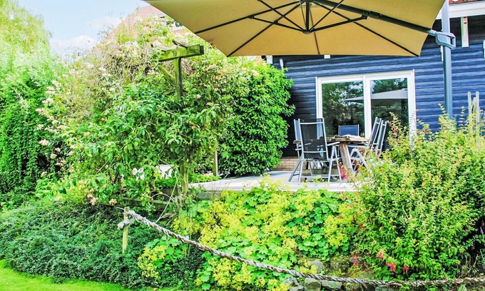Wissenkerke Villa | Beautiful private villa for 5 people with WIFI, TV, terrace, pets allowed and parking