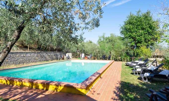 Montevarchi Villa | Beautiful private villa with WIFI, private pool, TV, balcony, pets allowed, panoramic view, parking