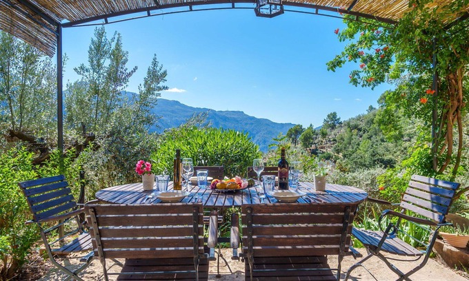 Fornalutx House | Beautiful private villa for 4 people with WIFI, TV, patio and parking