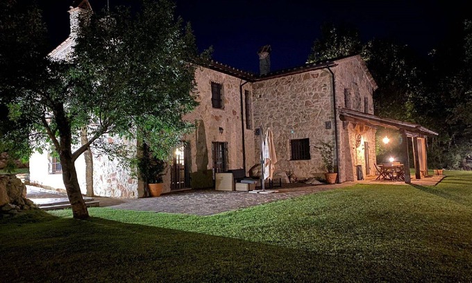 Casaprota Villa | Beautiful private villa for 8 guests with private pool, WIFI, TV and parking