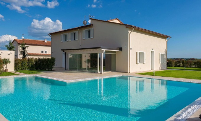 Monsummano Terme Villa | Beautiful private villa with sauna, WIFI, hot tub, private pool, A/C, TV, patio and parking