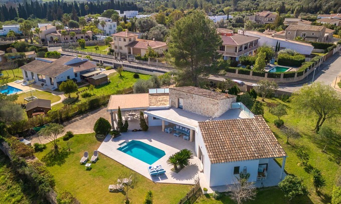 Crestatx Villa | Beautiful private villa for 7 people with private pool, WIFI, A/C, TV, patio and parking