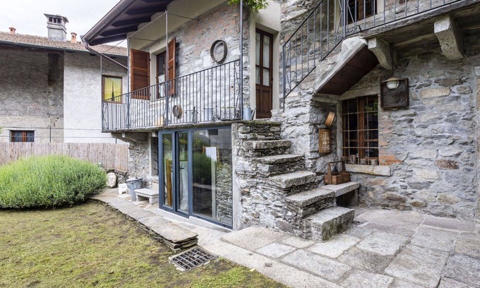 Mergozzo House | Beautiful private villa for 6 people with WIFI, TV, balcony and parking
