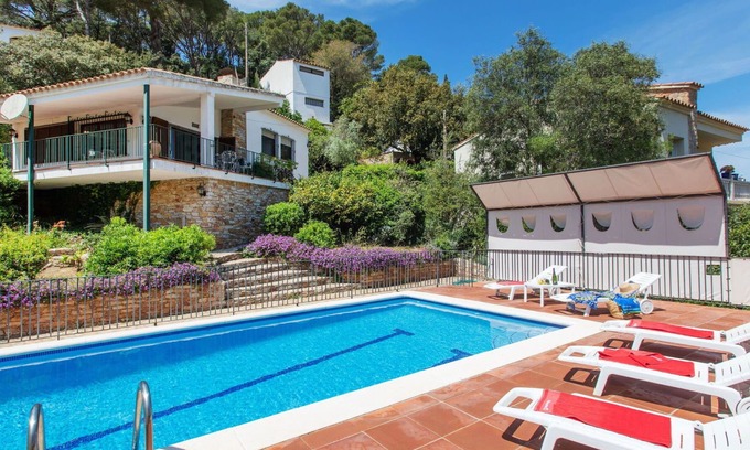 Sa Riera House | Beautiful private villa for 6 guests with private pool, TV, patio and parking