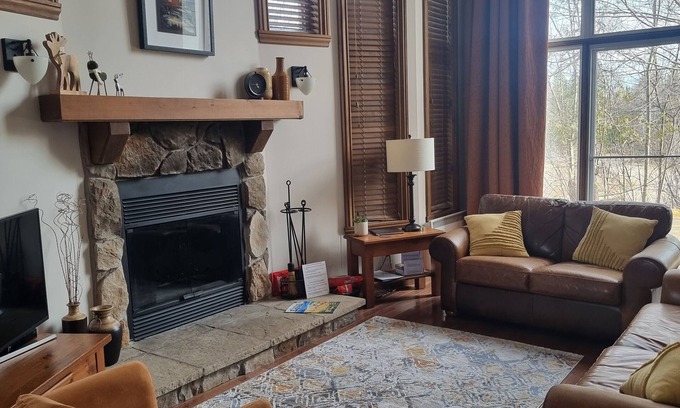 Mont-Tremblant House | Beautiful Property on La Bete Golf Course in Mont Tremblant