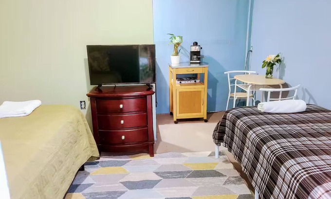 Homestead Bed & Breakfast | Beautiful Room, with bathroom