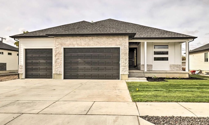 West Valley City House | Beautiful Salt Lake City Home with Huge Yard!