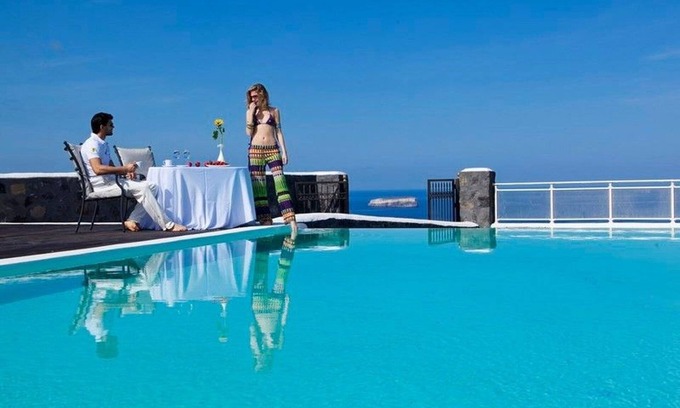 Megalochori Villa | Beautiful Santorini Villa | 2 Bedroom Villa | Panoramic Caldera Sea Views &.