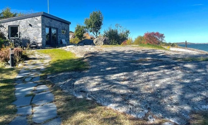Torslanda House | Beautiful small house with a sea view, best for rest and a cozy stay.