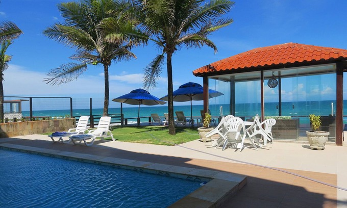 Porto de Galinhas House | BEAUTIFUL SEASIDE HOUSE WITH SUITES FOR 17 PEOPLE LOCATED 1,300KMT FROM THE CENTER.