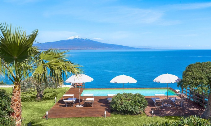 Costa Saracena-Castelluccio Villa | Beautiful sea-front villa with pool