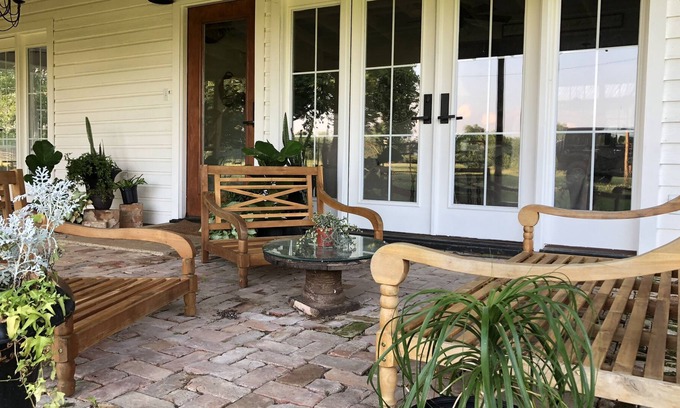 Laneville House | Beautiful, secluded farmhouse on 200 acres! Perfect for unplugging!