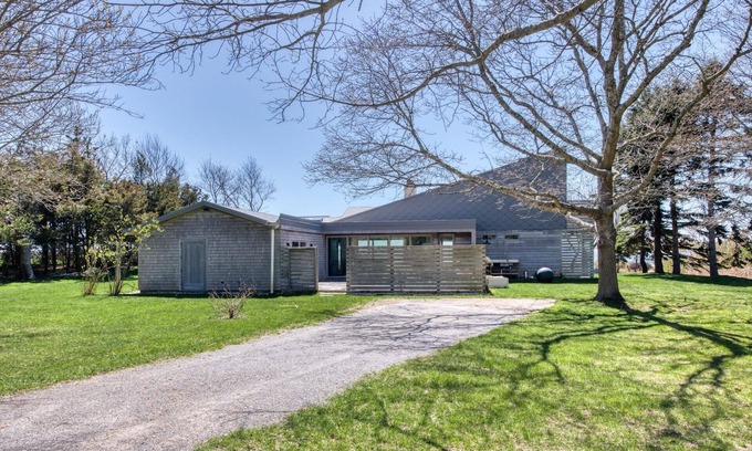 Shorewood House | Beautiful Shelter Island/Hamptons Beach House Monthly Rental
