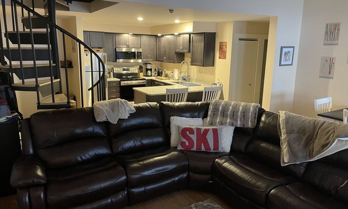 Mendon Condo | Beautiful ski condo, close to multiple ski mtns