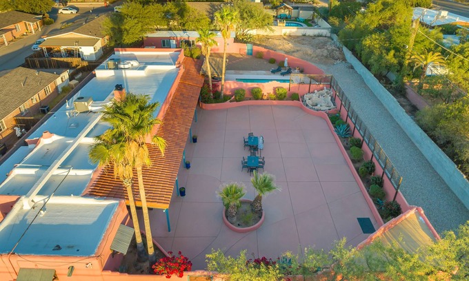 Blenman-Elm House | Beautiful, snowbird-friendly getaway with private pool, WiFi & gas grill