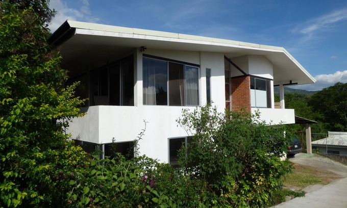 Ciudad Colon House | Beautiful Spacious Vacation Home
