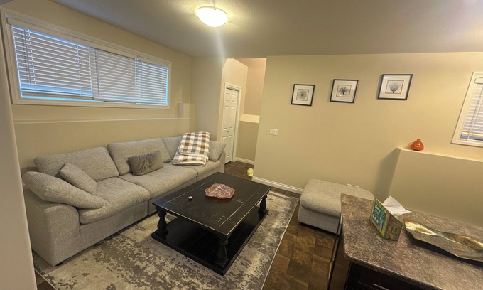 Saskatoon House | Beautiful & Spacious Suite near Airport
