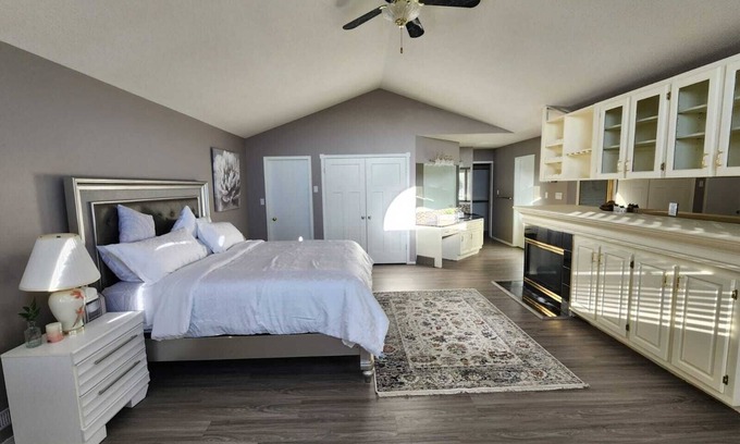 Springbank House | Beautiful, Spacious & Serene Home in Springbank Estates!