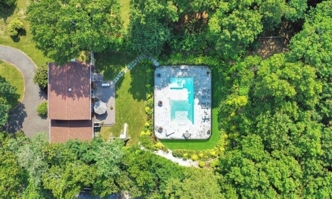 Hampton Bays House | Beautiful Spacious 4 Bedroom House with Large Heated In-ground Salt Water Pool