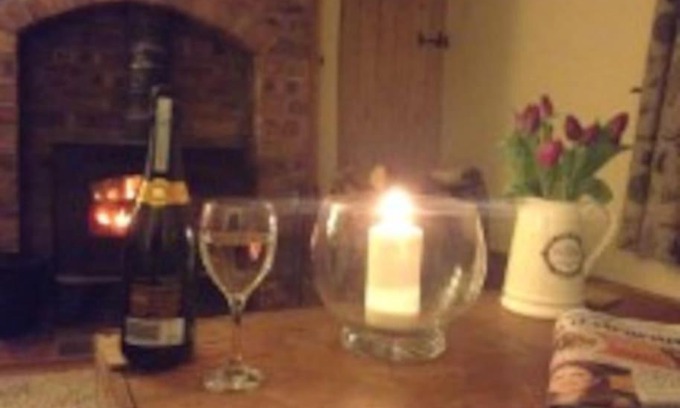 Cauldon Low House | Beautiful Stone Riverside Cottage