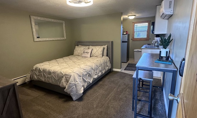 Loa Apartment | Beautiful Studio Suite #4