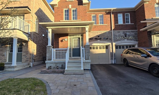 Pickering House | Beautiful three bedroom house in Pickering