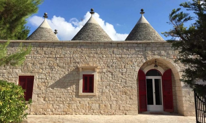 Locorotondo Villa | Beautiful Trullo Villa with private saltwater pool and large enclosed garden