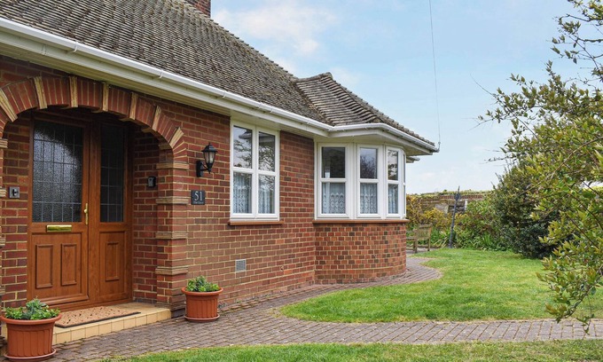 Westgate-on-Sea Cottage | Beautiful tucked away property close to the town and beach.