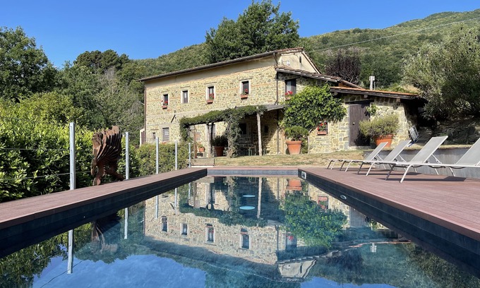 Pescia Villa | Beautiful Tuscan farmhouse with stunning view and pool