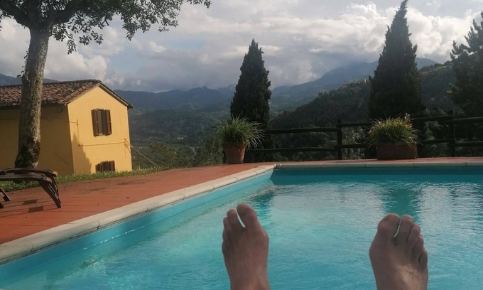 Mologno Villa | Beautiful Tuscan villa with private pool and stunning views - Prices reduced!