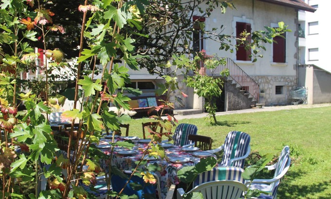 Annecy Villa | Beautiful typical Savoyard villa with large garden 4 minutes walk from the lake