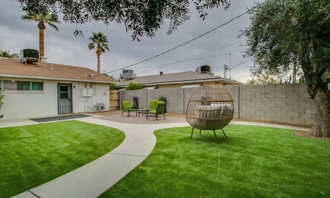 Casa Granada Townhouses Apartment | Beautiful Updated 2-Bdrm in Old Town Scottsdale!