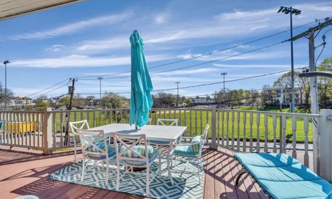 Fields Corner West Apartment | Beautiful Victorian house, Great Views, free parking