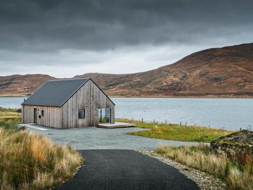 Breakish House | Beautiful views from right above the water